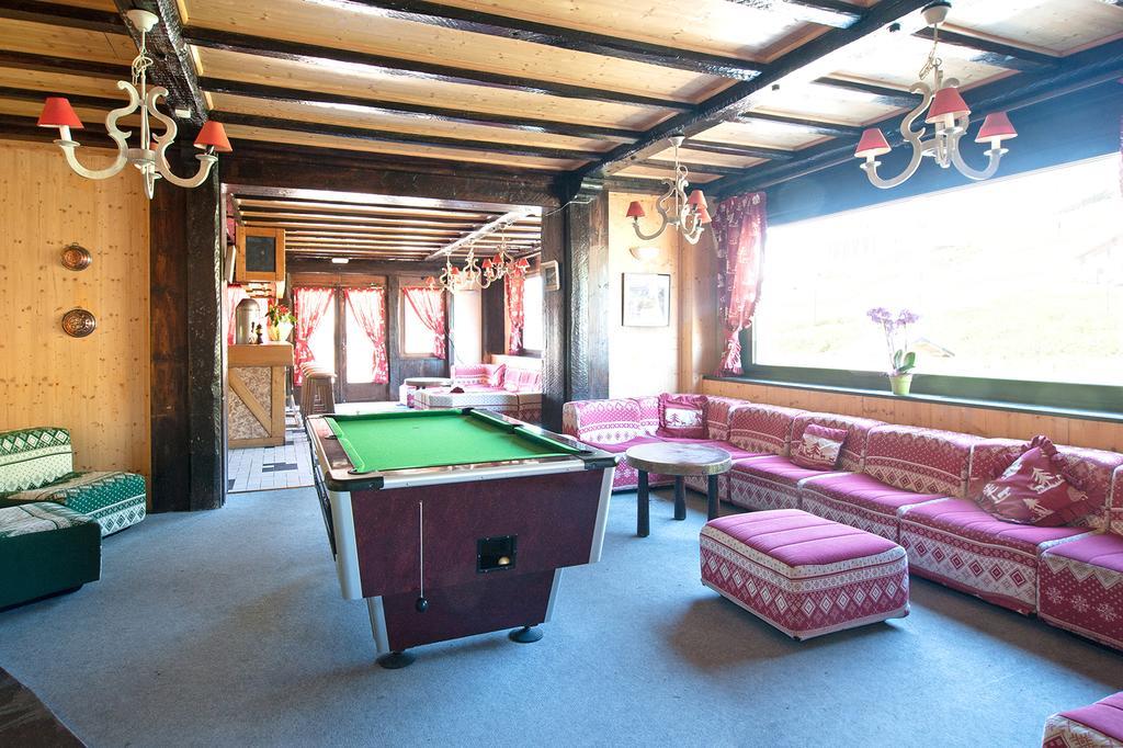 Madame Vacances Hotel Le Christina Alpe d'Huez Eksteriør bilde