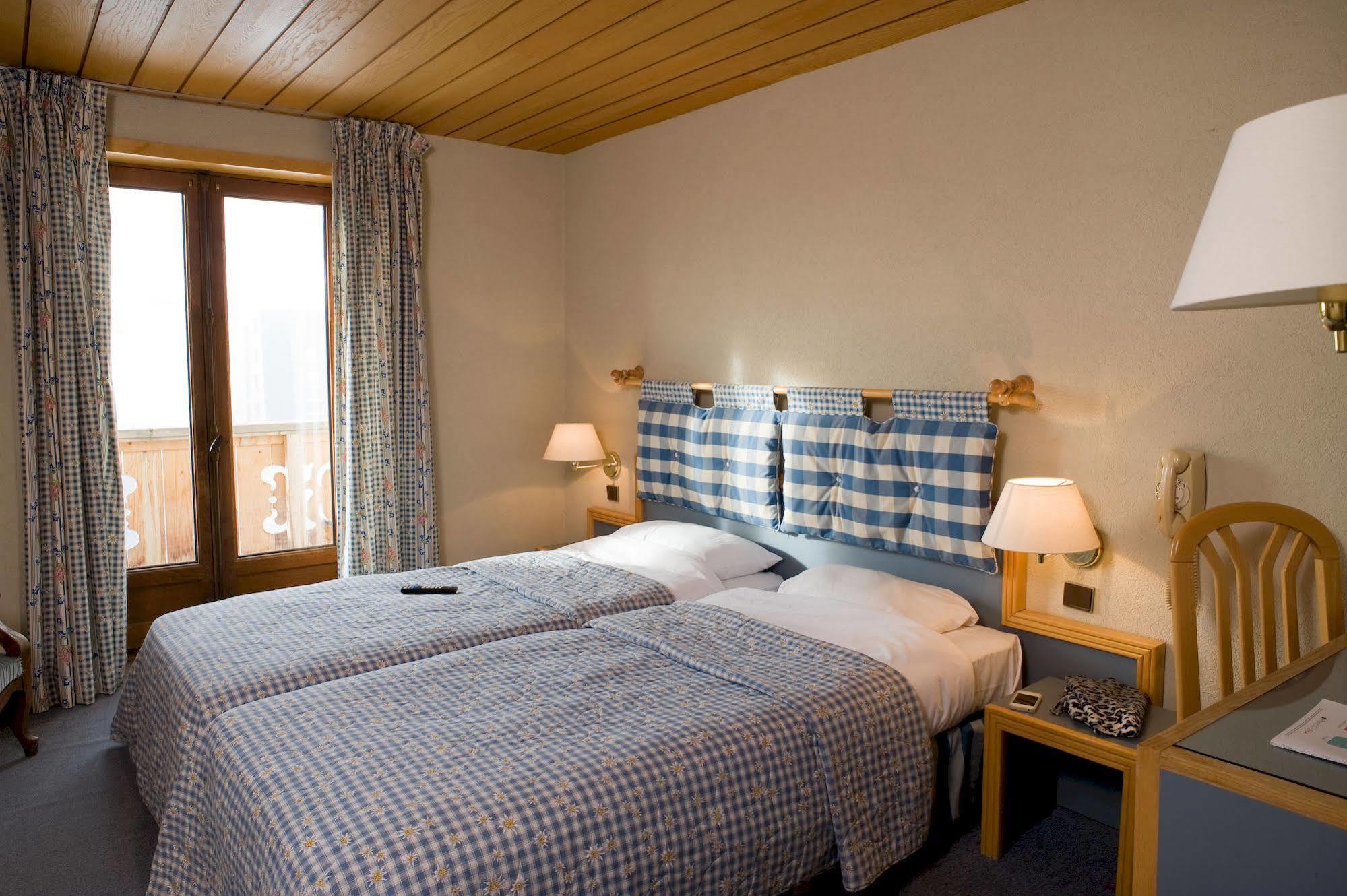 Madame Vacances Hotel Le Christina Alpe d'Huez Eksteriør bilde