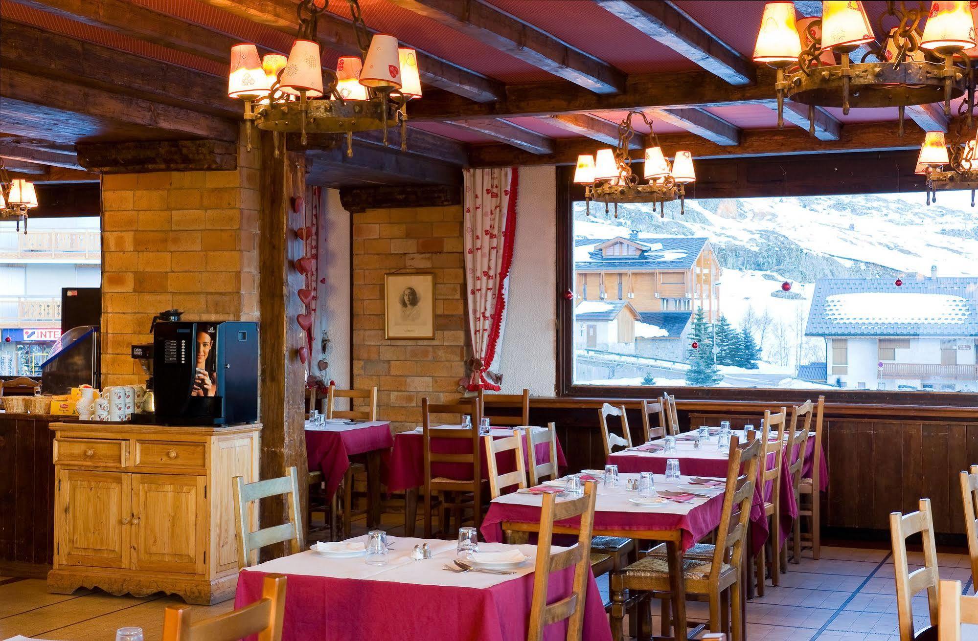 Madame Vacances Hotel Le Christina Alpe d'Huez Eksteriør bilde